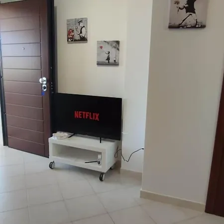 Sabrina, Apartment